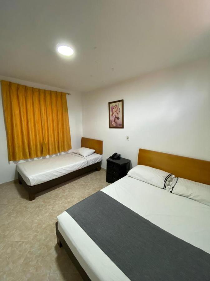 Hotel Gran Imperio 3*